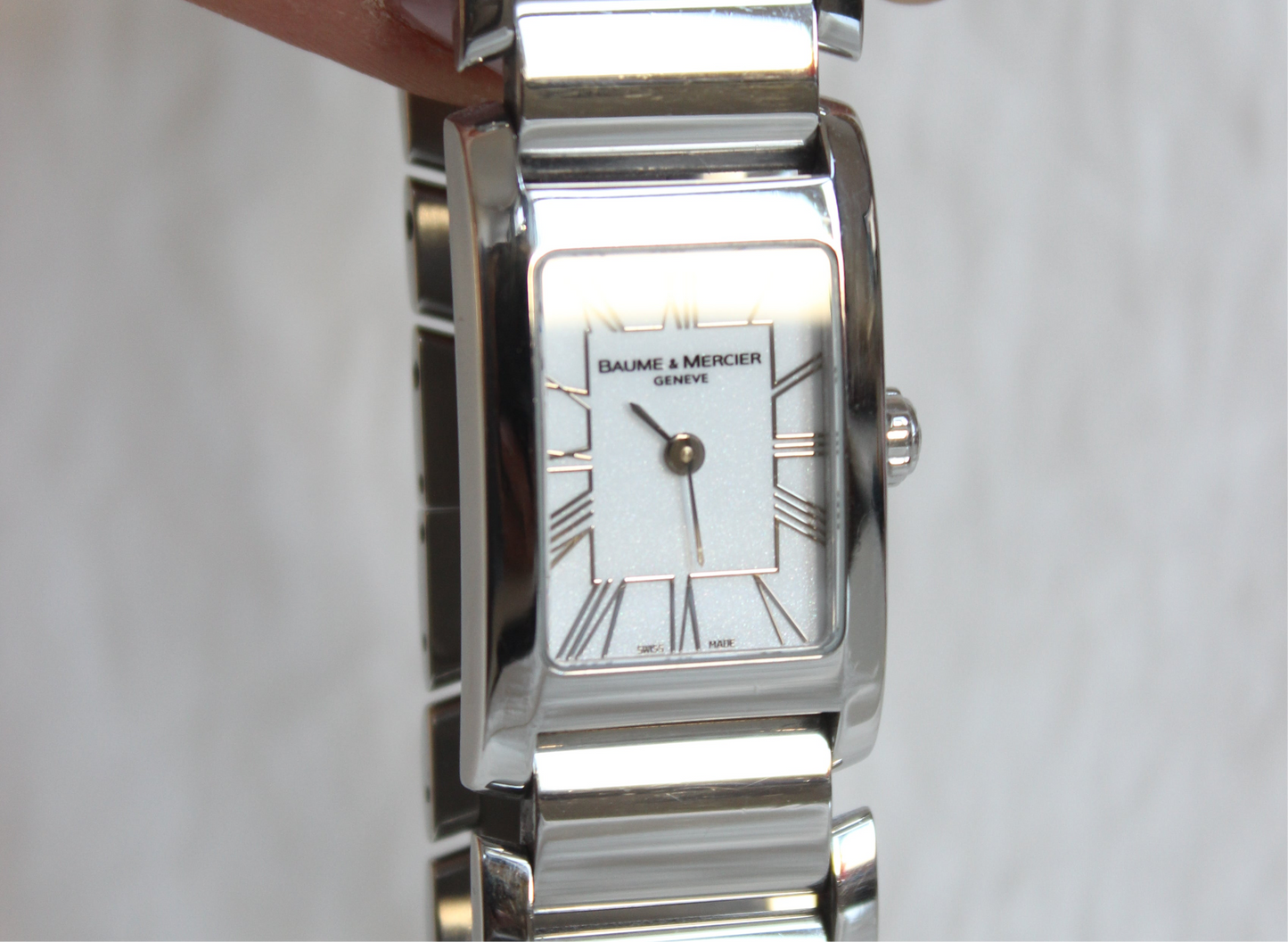 Baume & Mercier "Hampton" Watch – Steel Case with White Glitter Dial