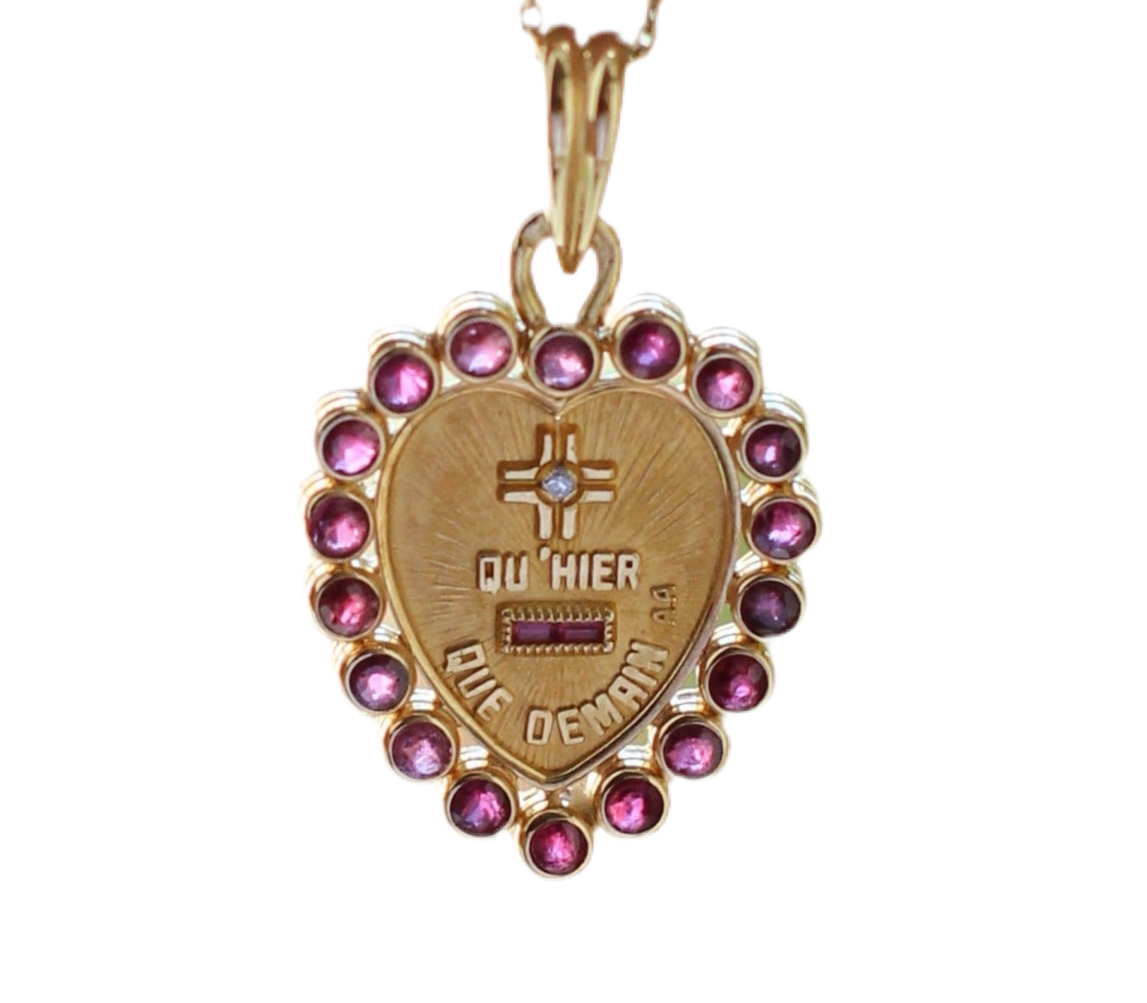 Augis "Plus qu’hier, moins que demain" Pendant in 18k Solid Gold with Rubies and Diamond