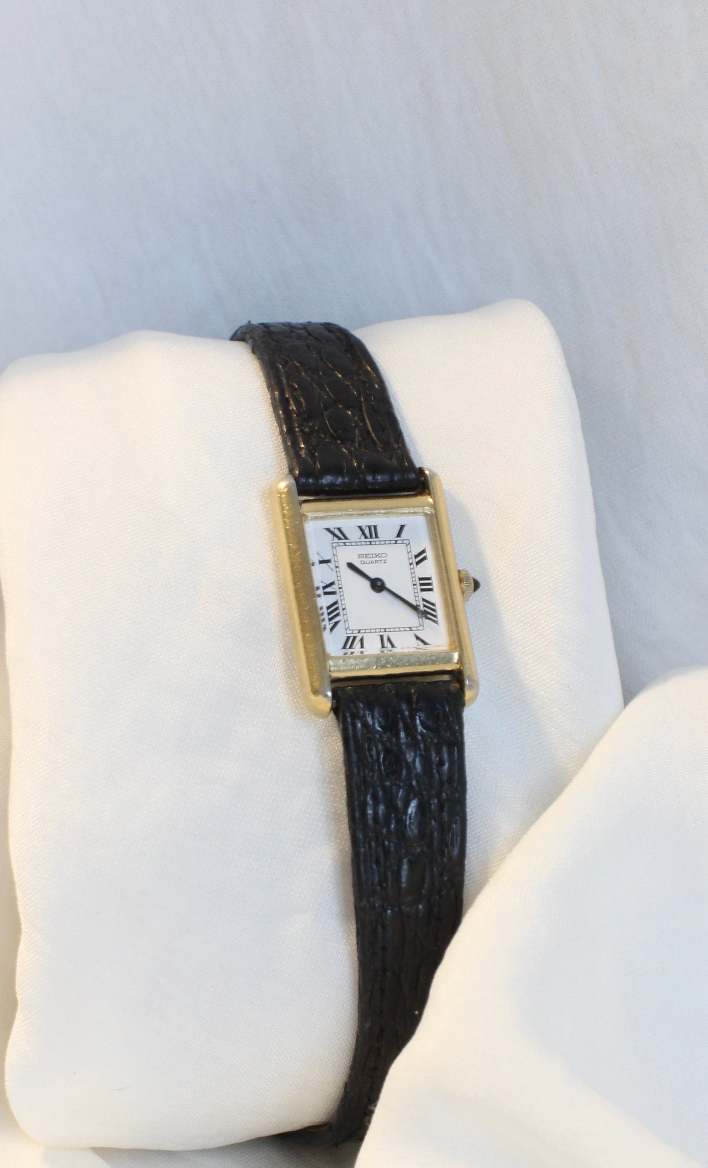 Rare : Seiko Mini Tank Quartz Watch – 1980s
