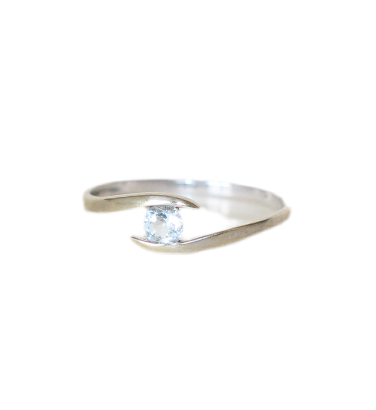 1980s Light Blue Topaz “Eye” Ring in 9k White Gold