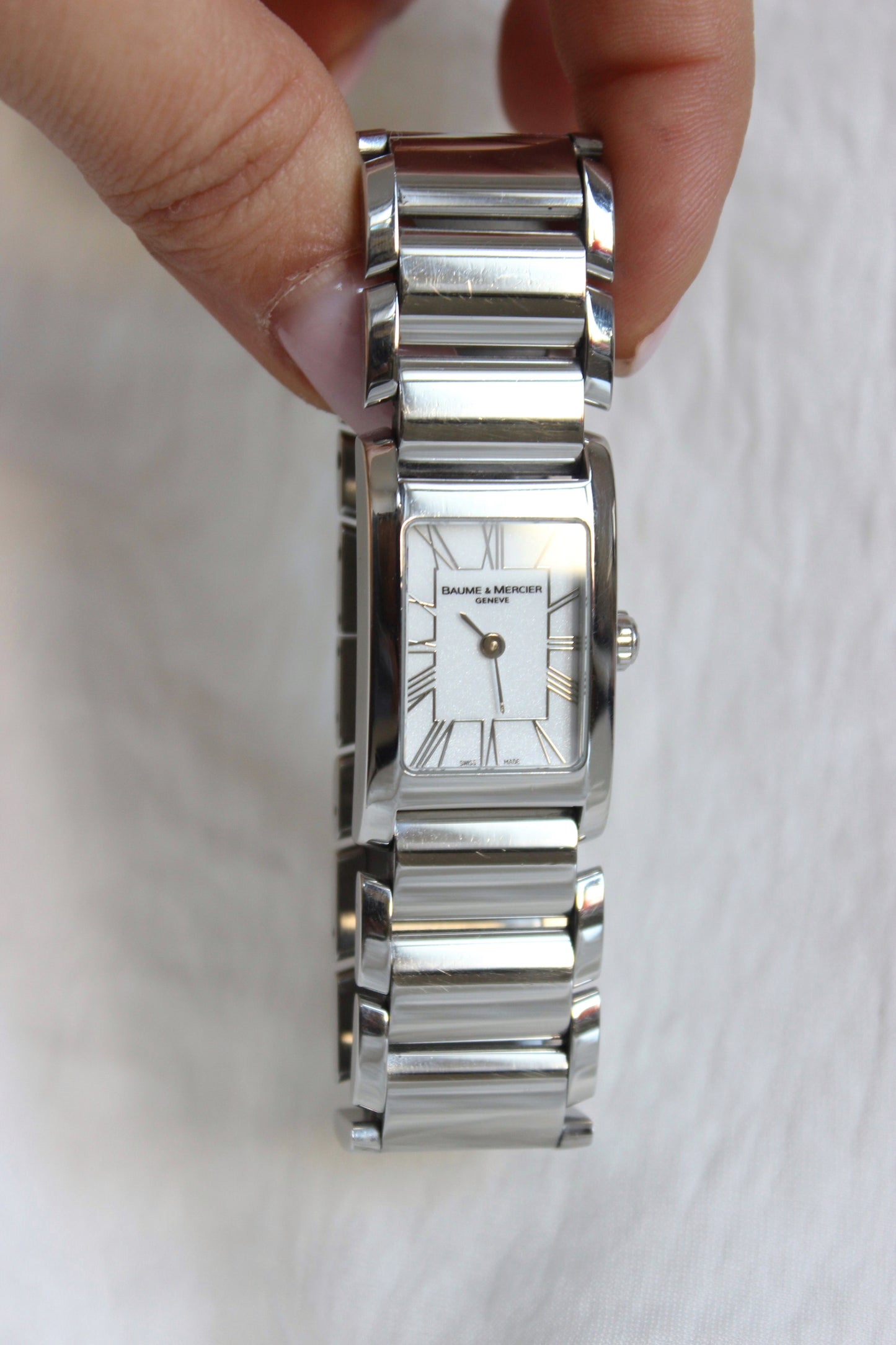 Baume & Mercier "Hampton" Watch – Steel Case with White Glitter Dial