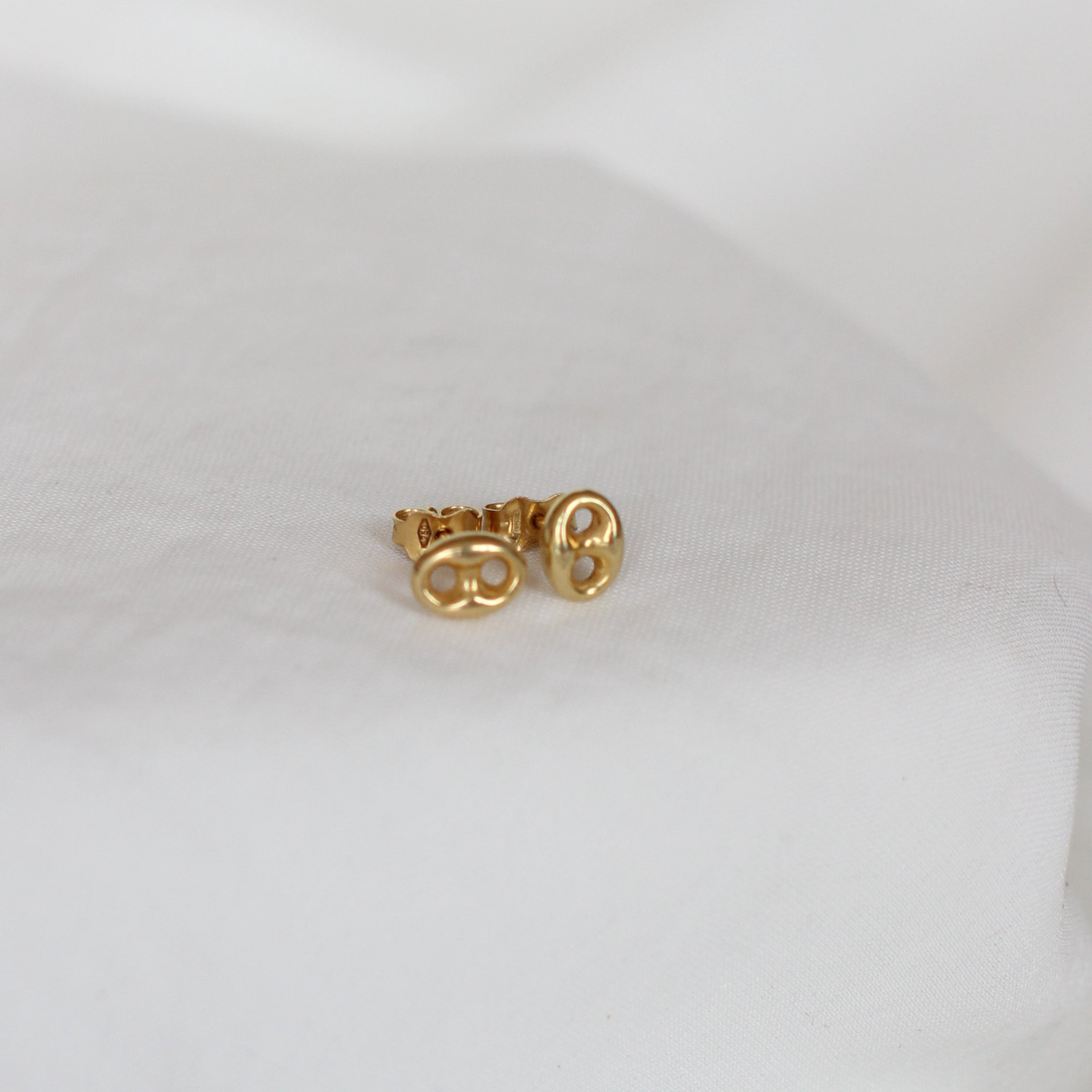 1980s Vintage 18k Gold "Graine de Café" Earrings