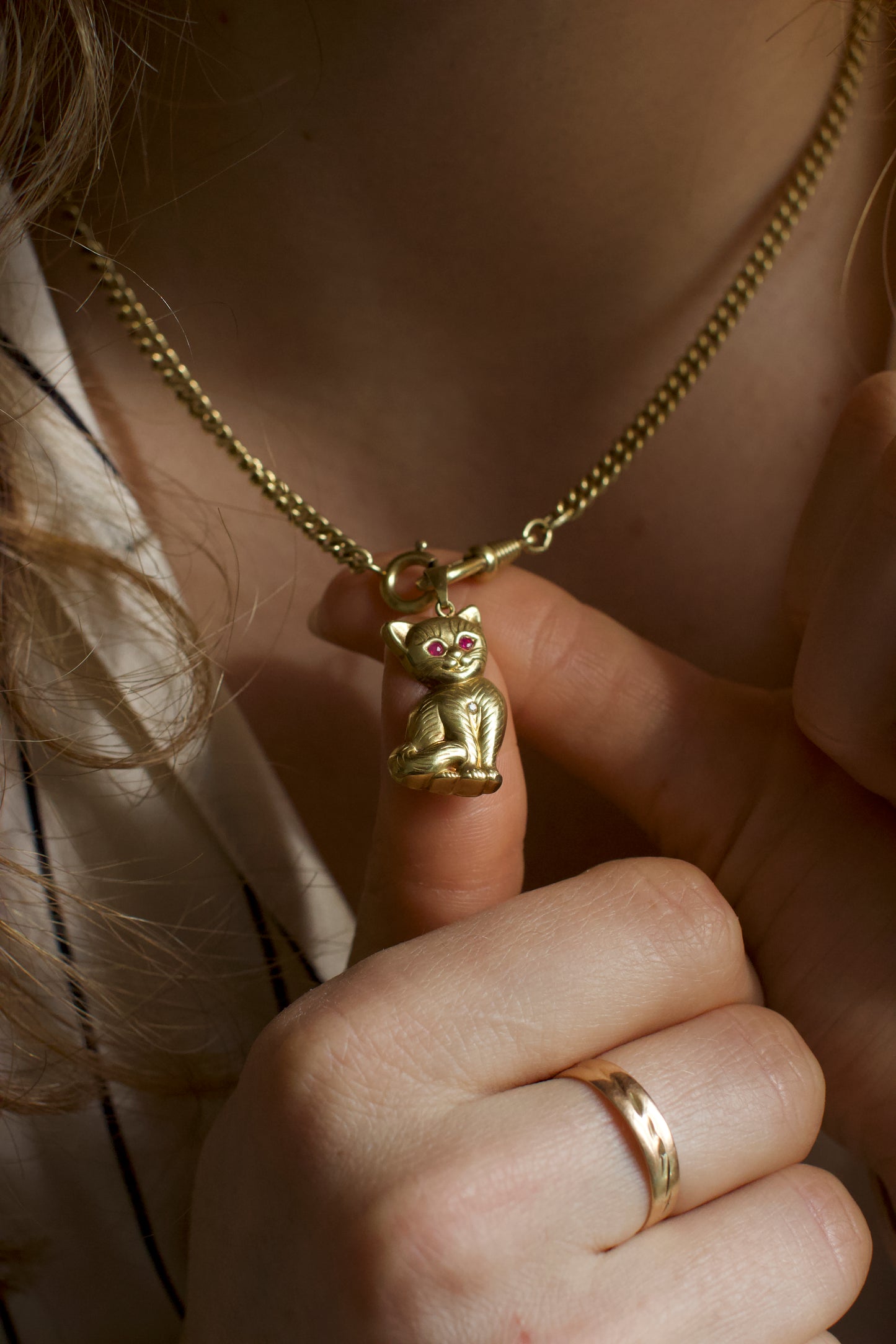 Vintage 1980s 18k Gold Cat Pendant with Rubies and Diamond