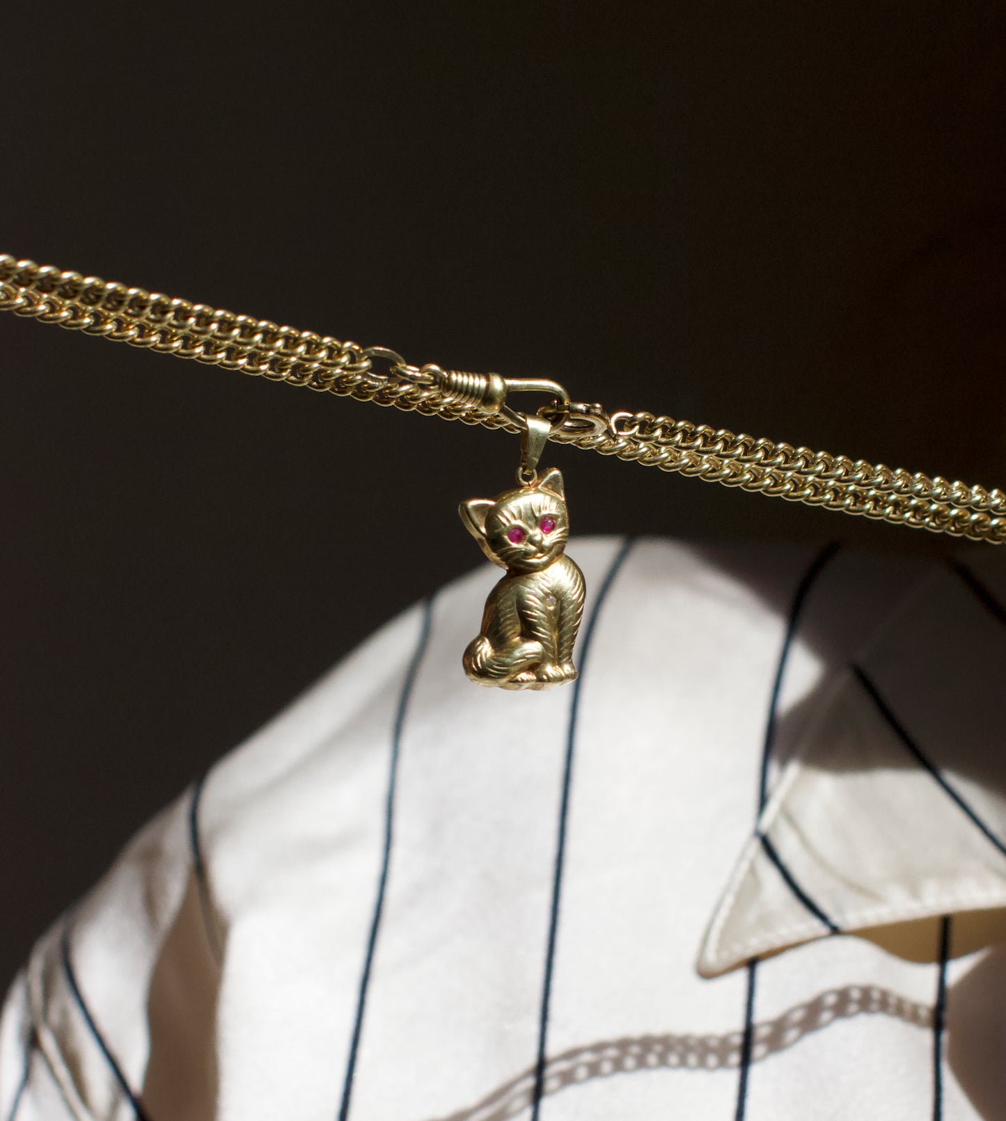 Vintage 1980s 18k Gold Cat Pendant with Rubies and Diamond