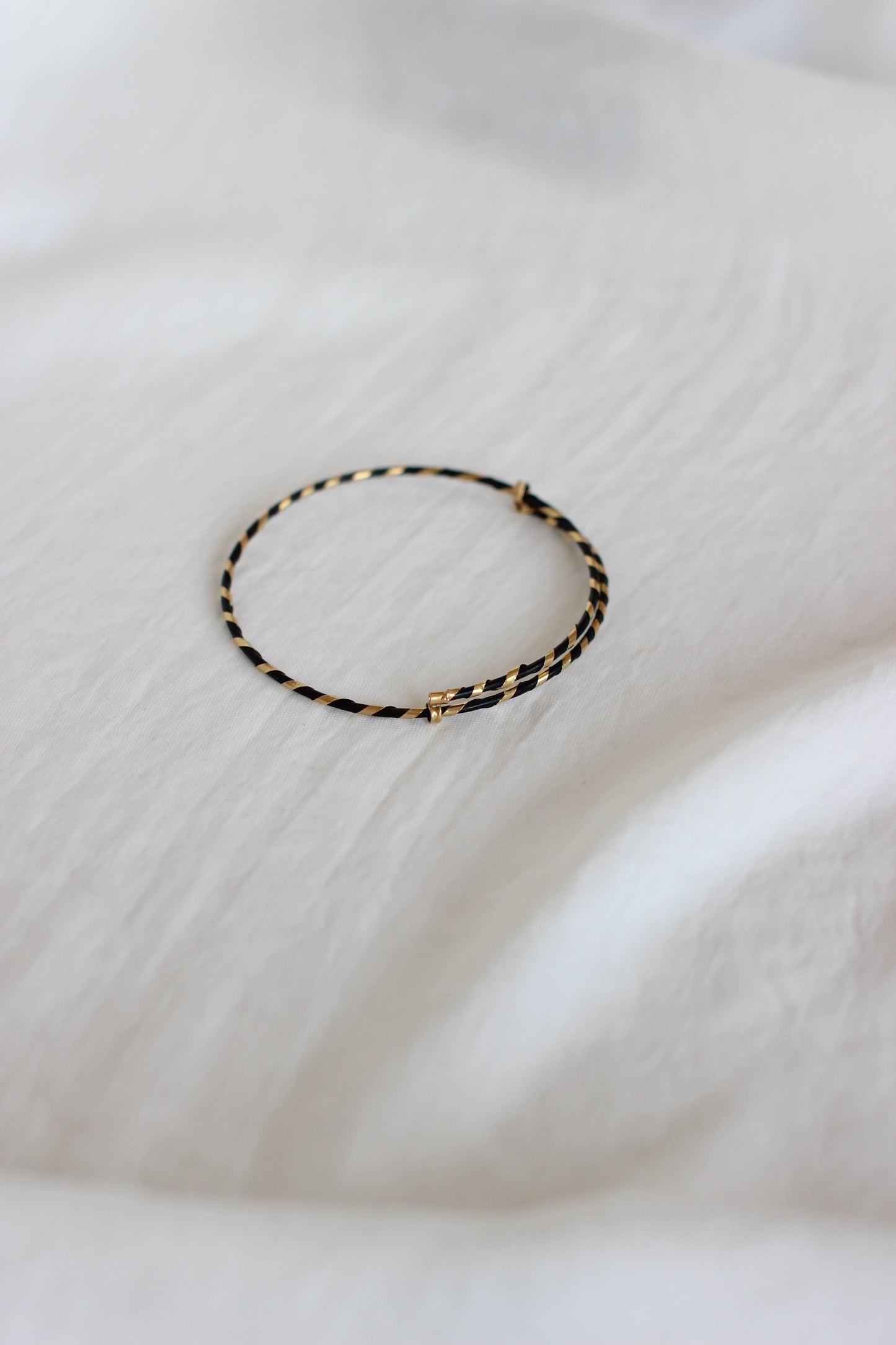 Rare 18K Gold Elephant Hair Bangle Bracelet with Eagle Head Mark (1900s)