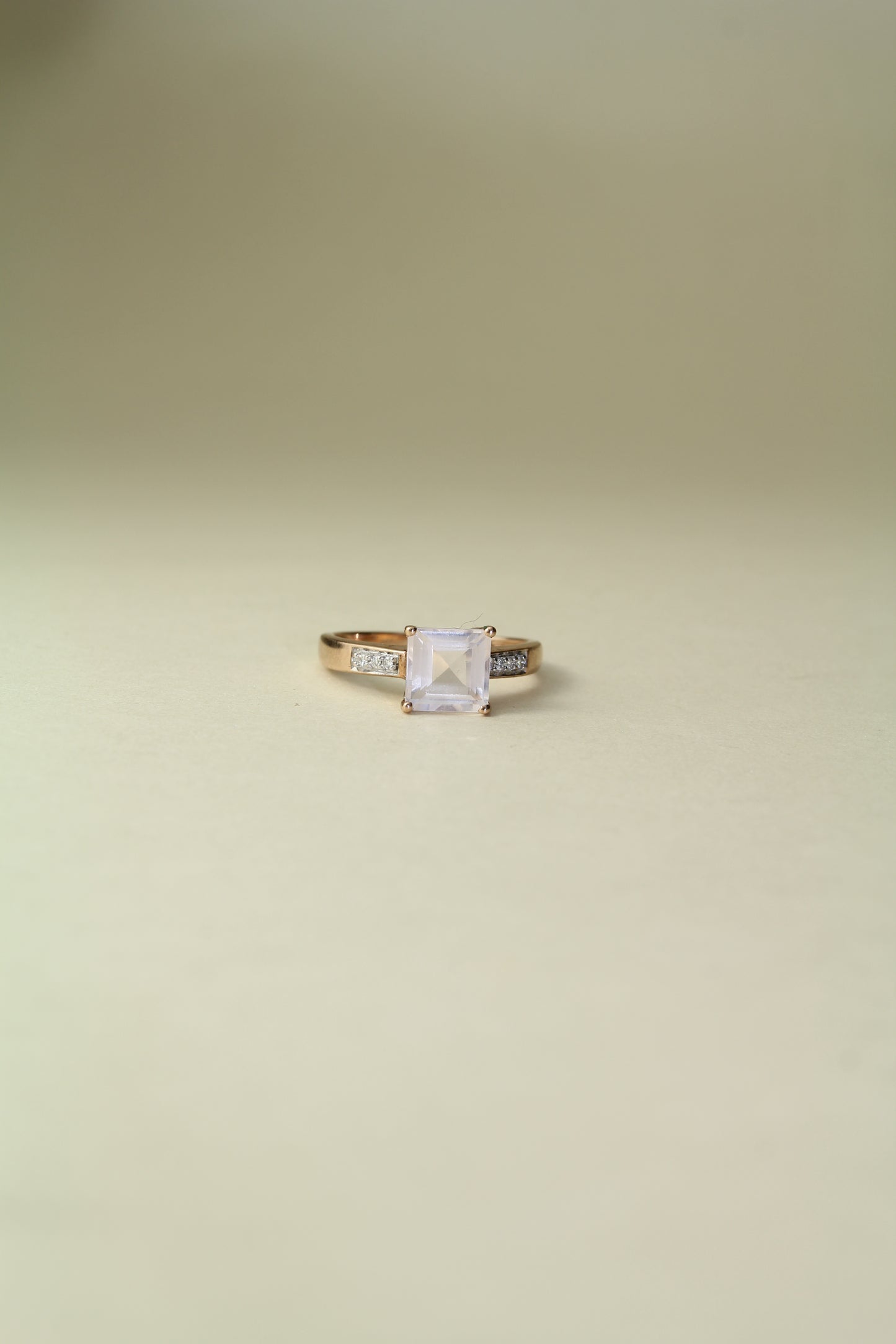 Vendôme Paris – 9K Rose Gold Cocktail Ring with Pink-Lilac Quartz & Diamonds