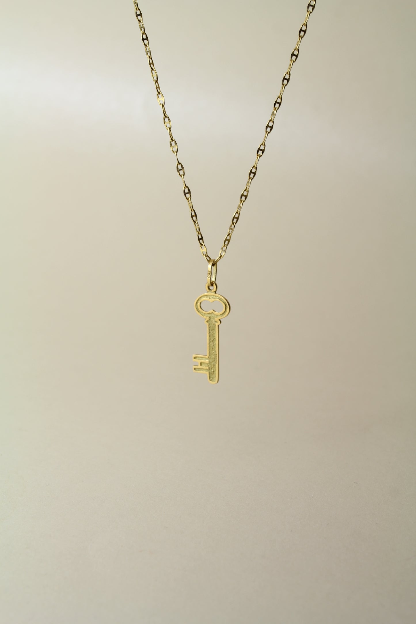 1980's Yellow Gold Key Pendant