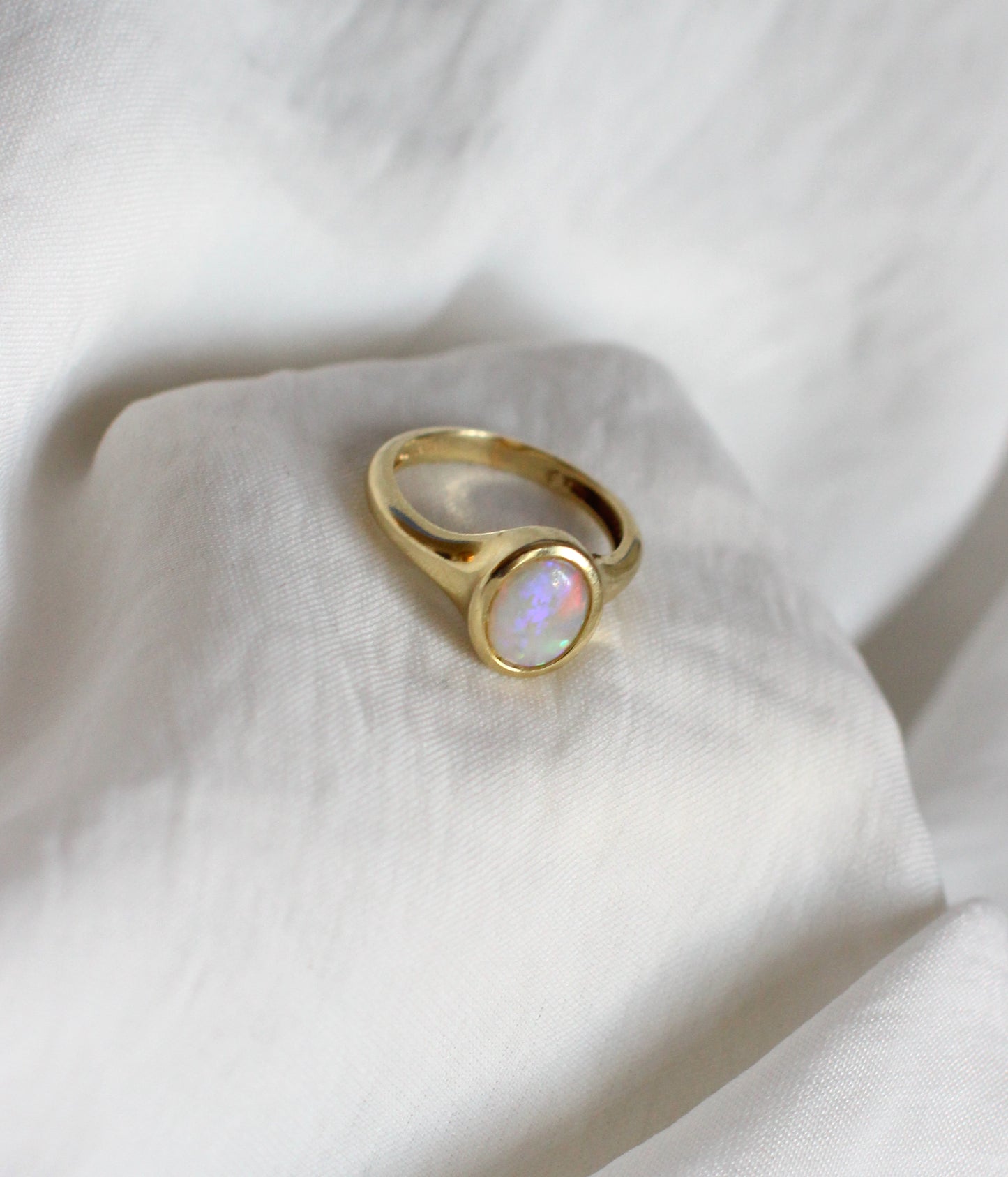 1980's Vintage Opal and 14k Yellow Gold Ring
