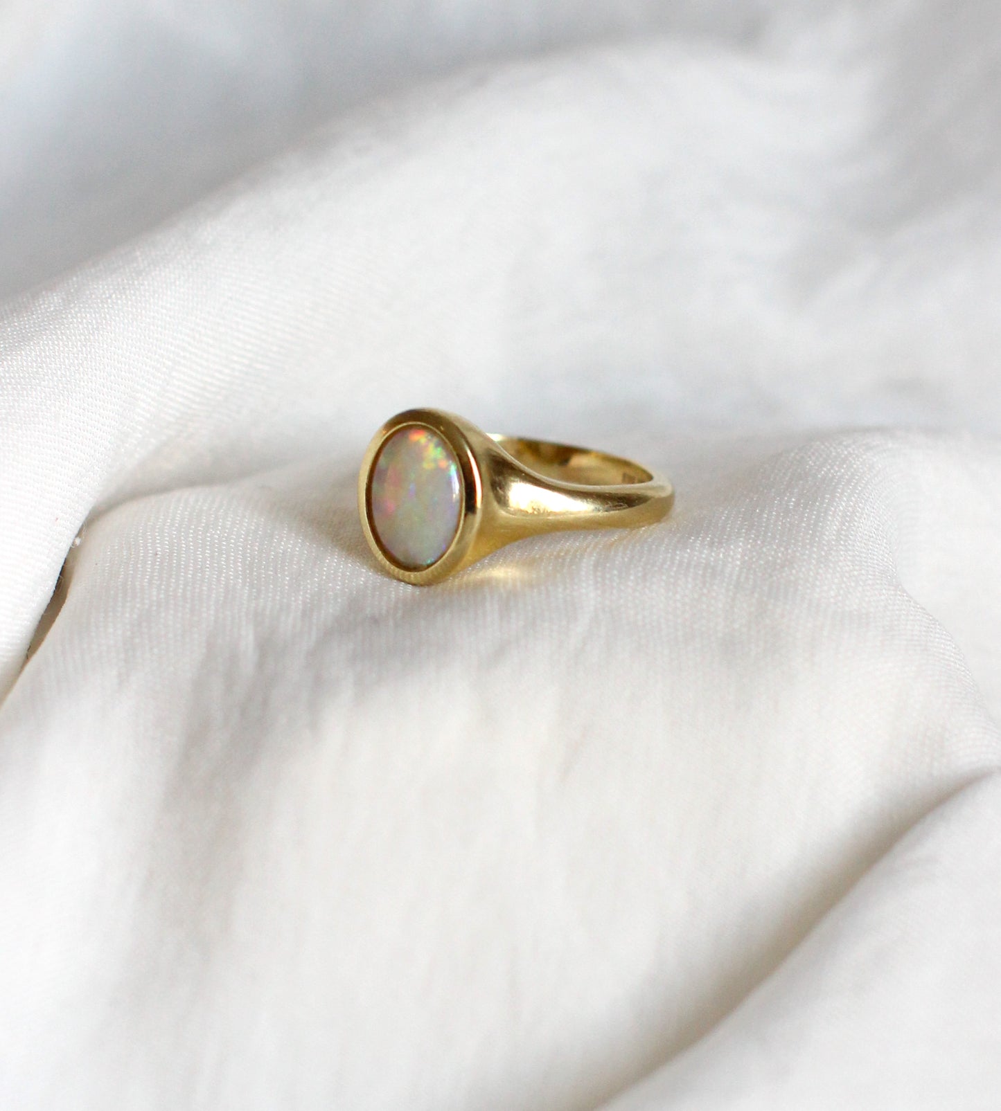 1980's Vintage Opal and 14k Yellow Gold Ring