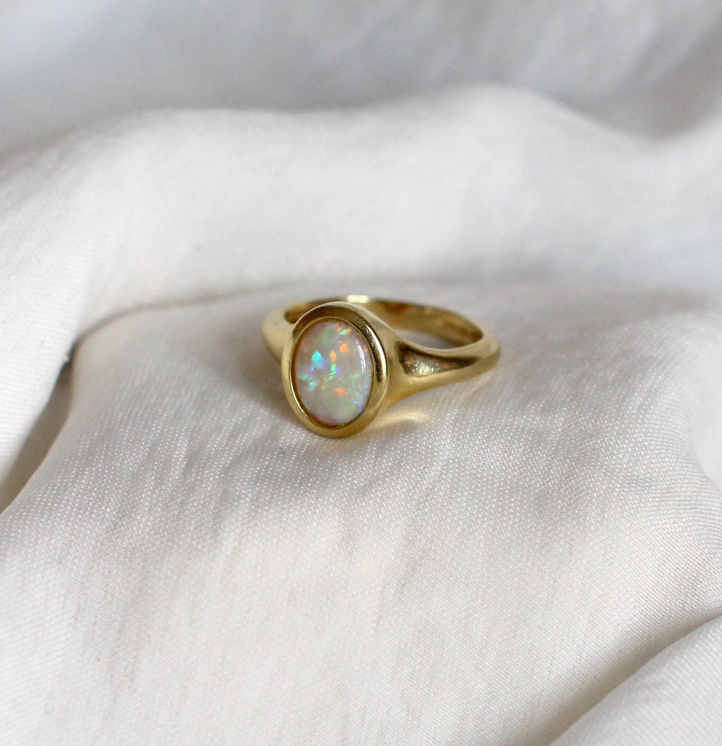 1980's Vintage Opal and 14k Yellow Gold Ring