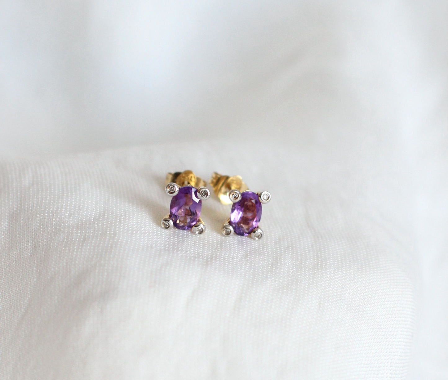Vintage 18k Yellow Gold and Amethyst & Diamonds Earrings