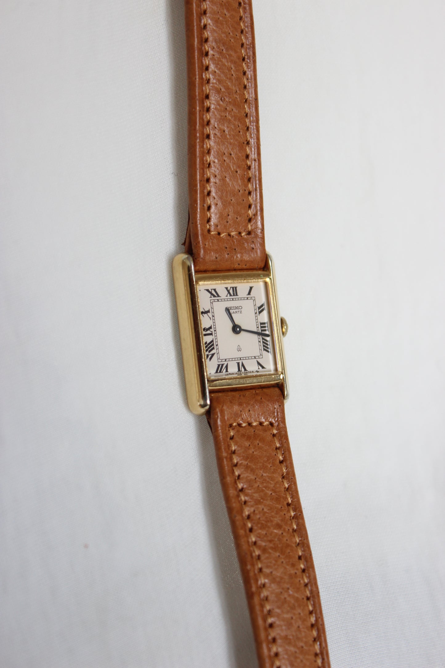 1970's Seiko Tank Mini – Roman Dial & Champagne Gold Bezel
