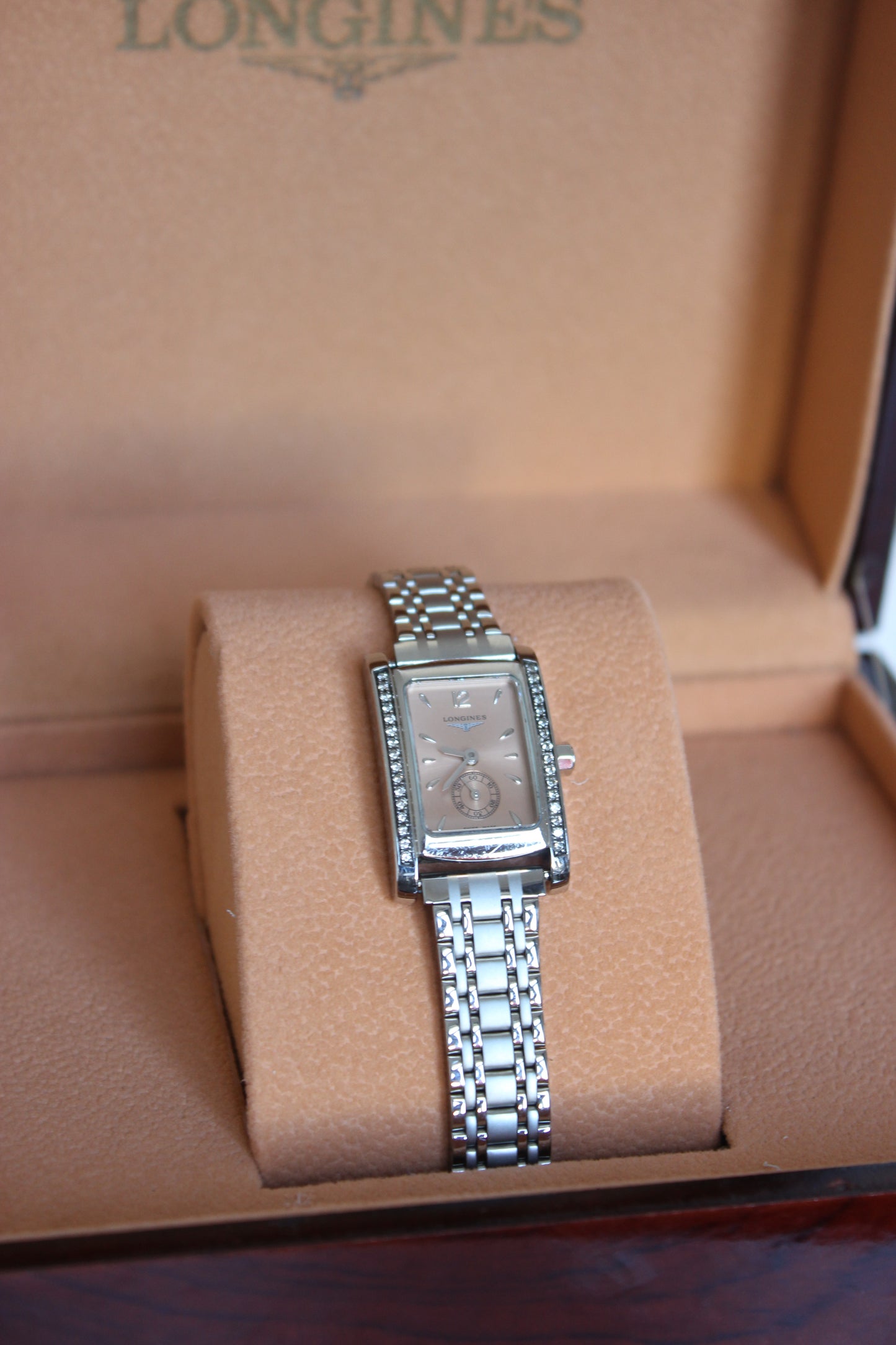 Longines "Dolce Vita" Diamond-Encrusted Watch – Quartz with Salmon Dial