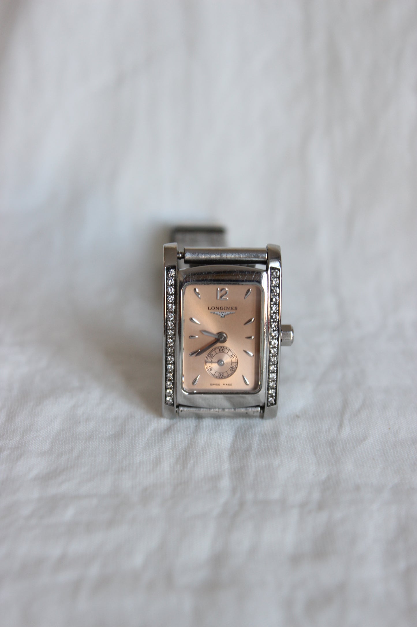 Longines "Dolce Vita" Diamond-Encrusted Watch – Quartz with Salmon Dial