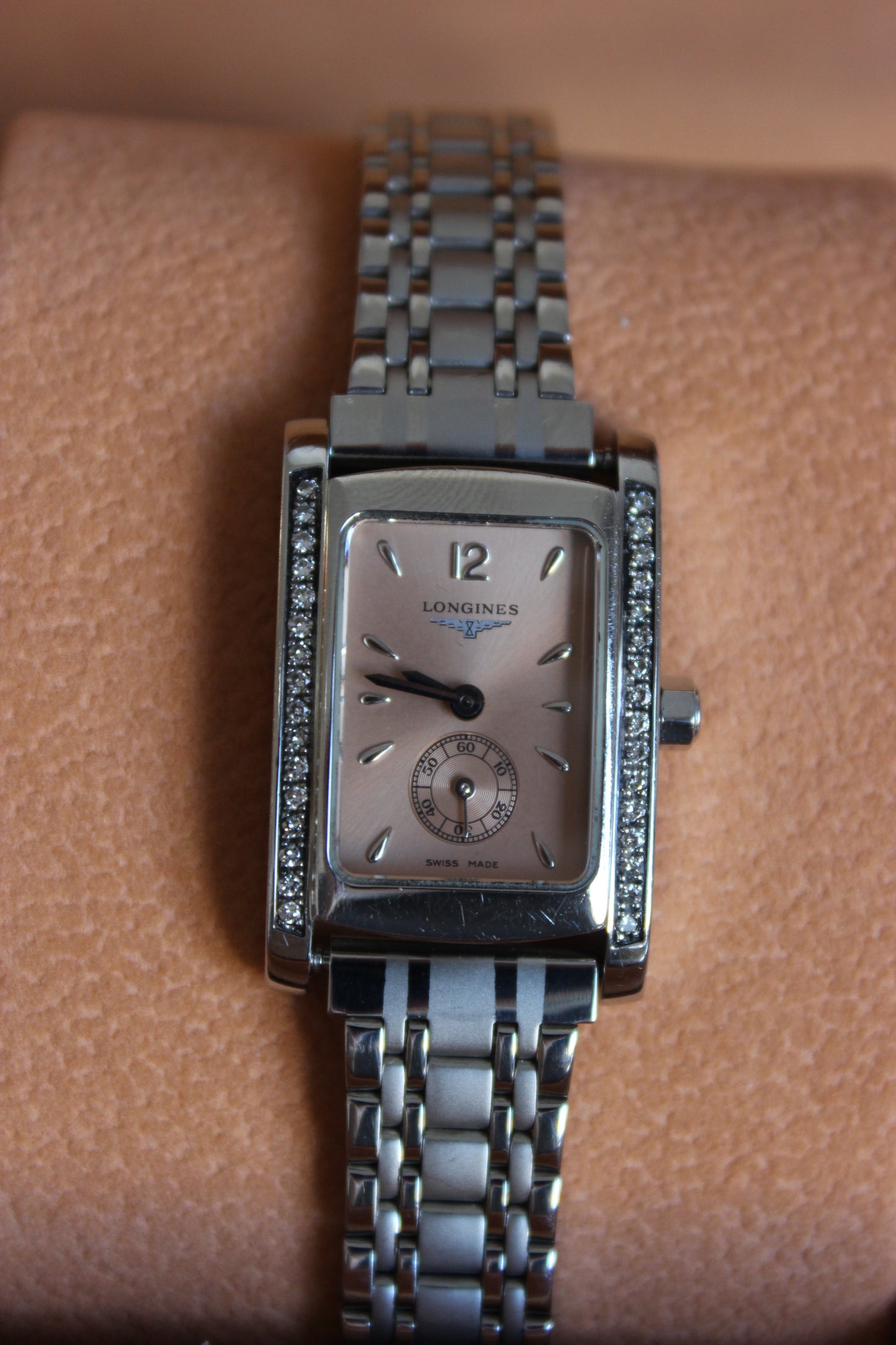Longines "Dolce Vita" Diamond-Encrusted Watch – Quartz with Salmon Dial