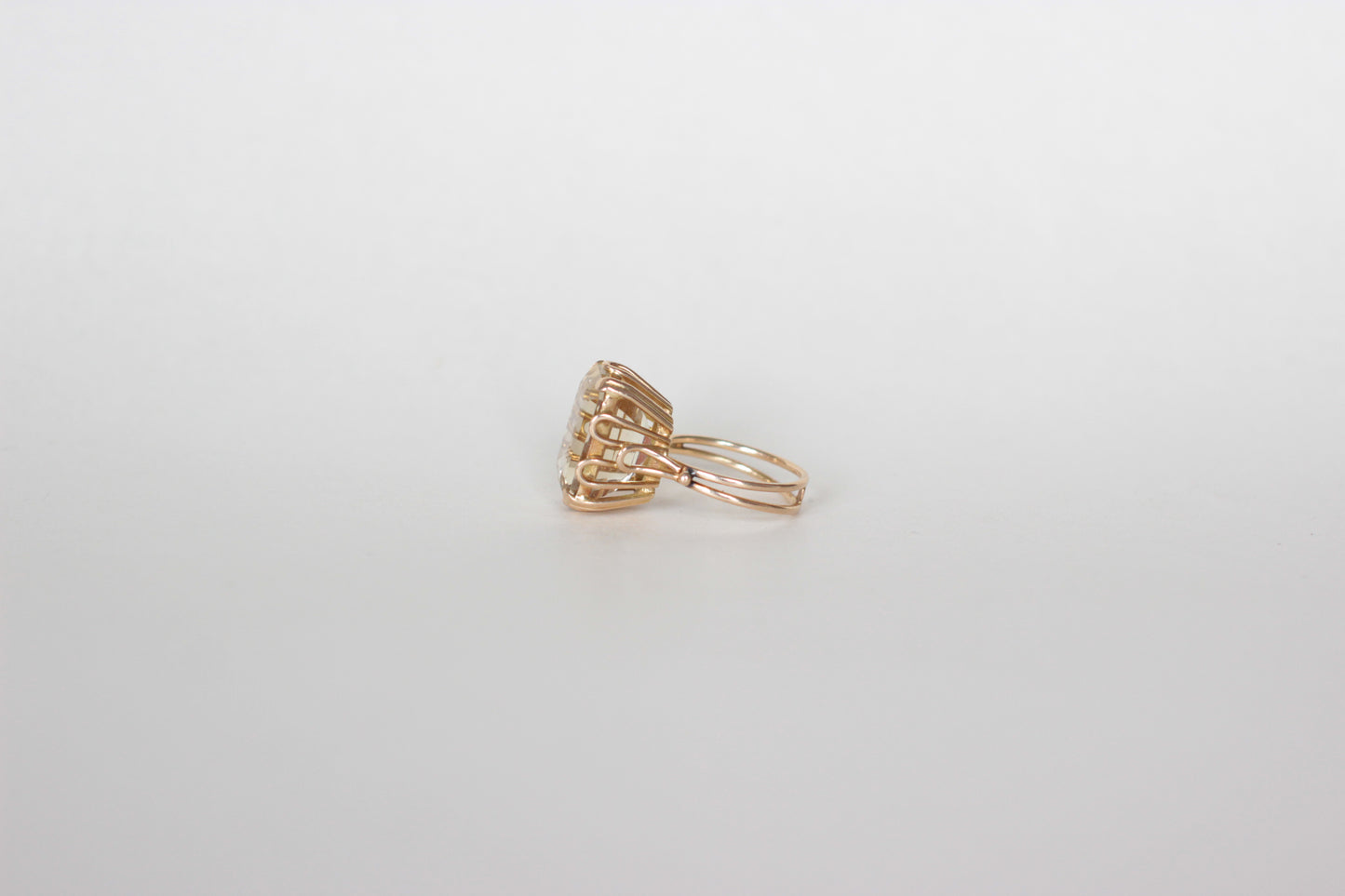 1960s Cocktail Ring in 18K Solid Gold with Large Citrine