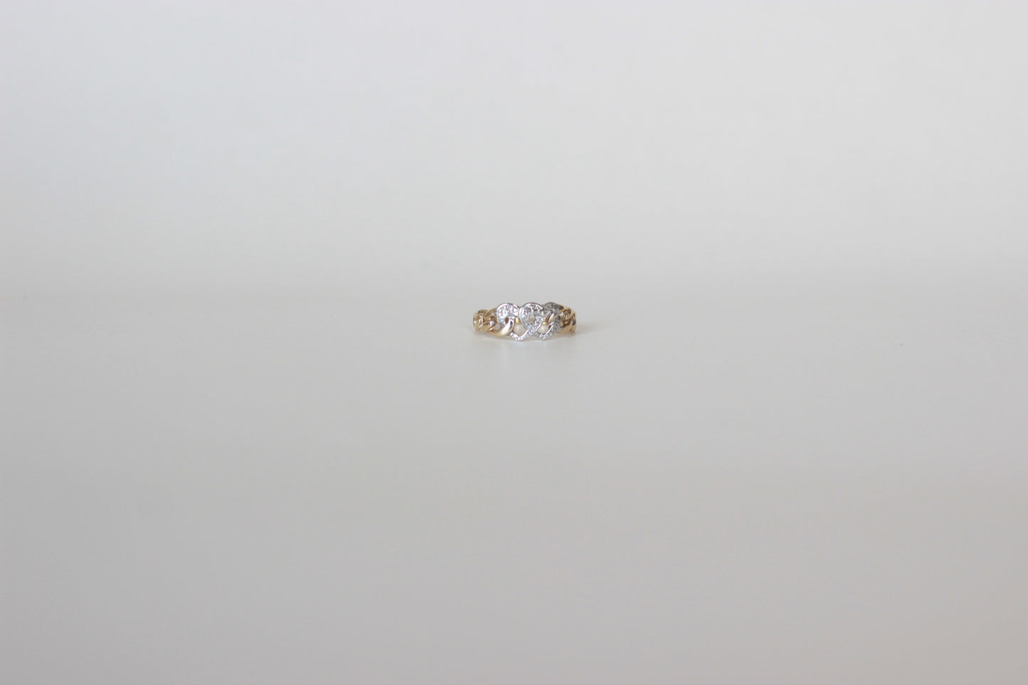Vintage Intertwined Double Heart Chain-Link Ring in 9K Two-Tone Gold with Diamond