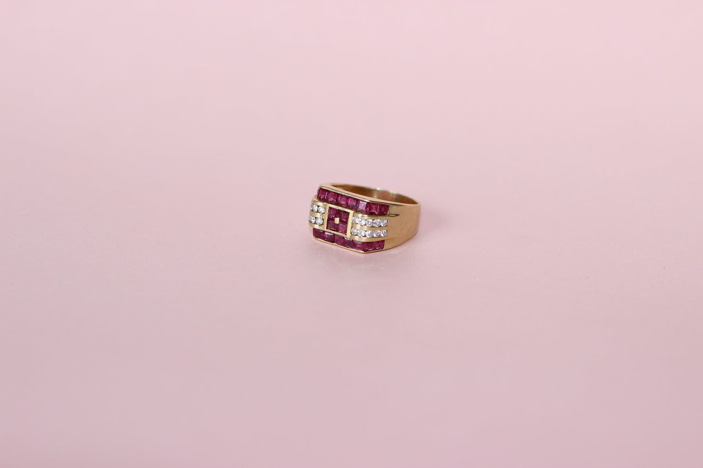 Massive Vintage Tank Ring in 18K Gold with Invisible-Set Rubies and Diamonds