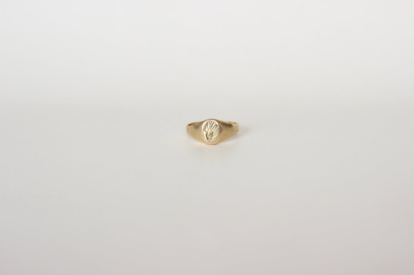 1980s Hand-Engraved "V" Signet Ring in 18k Gold
