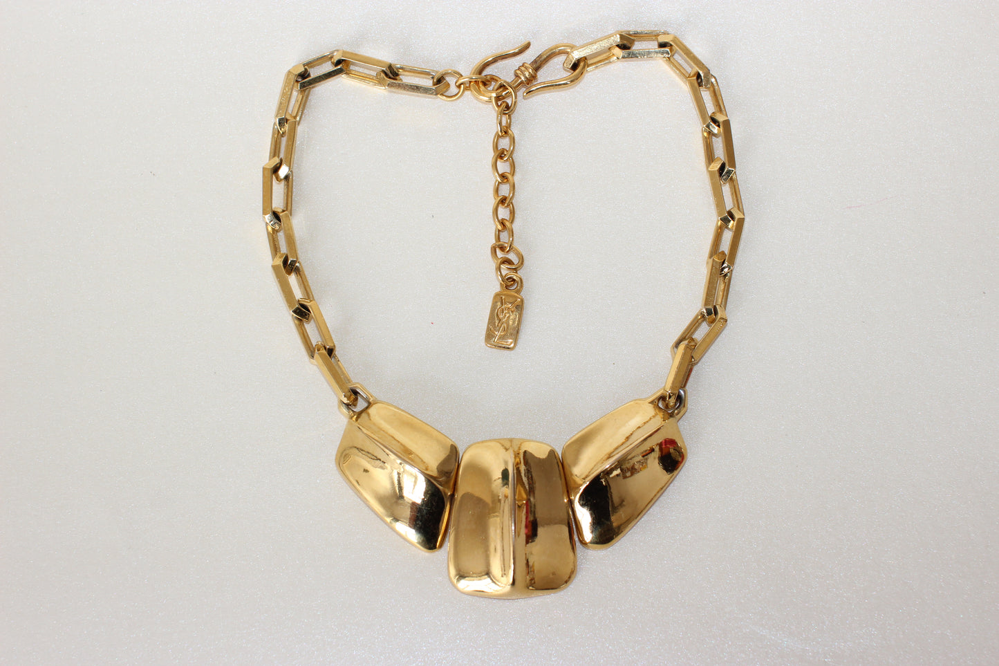 Extremely Rare Yves Saint Laurent Gold-Plated Necklace – Crocodile Scale Motif, 1980s–90s, Signed