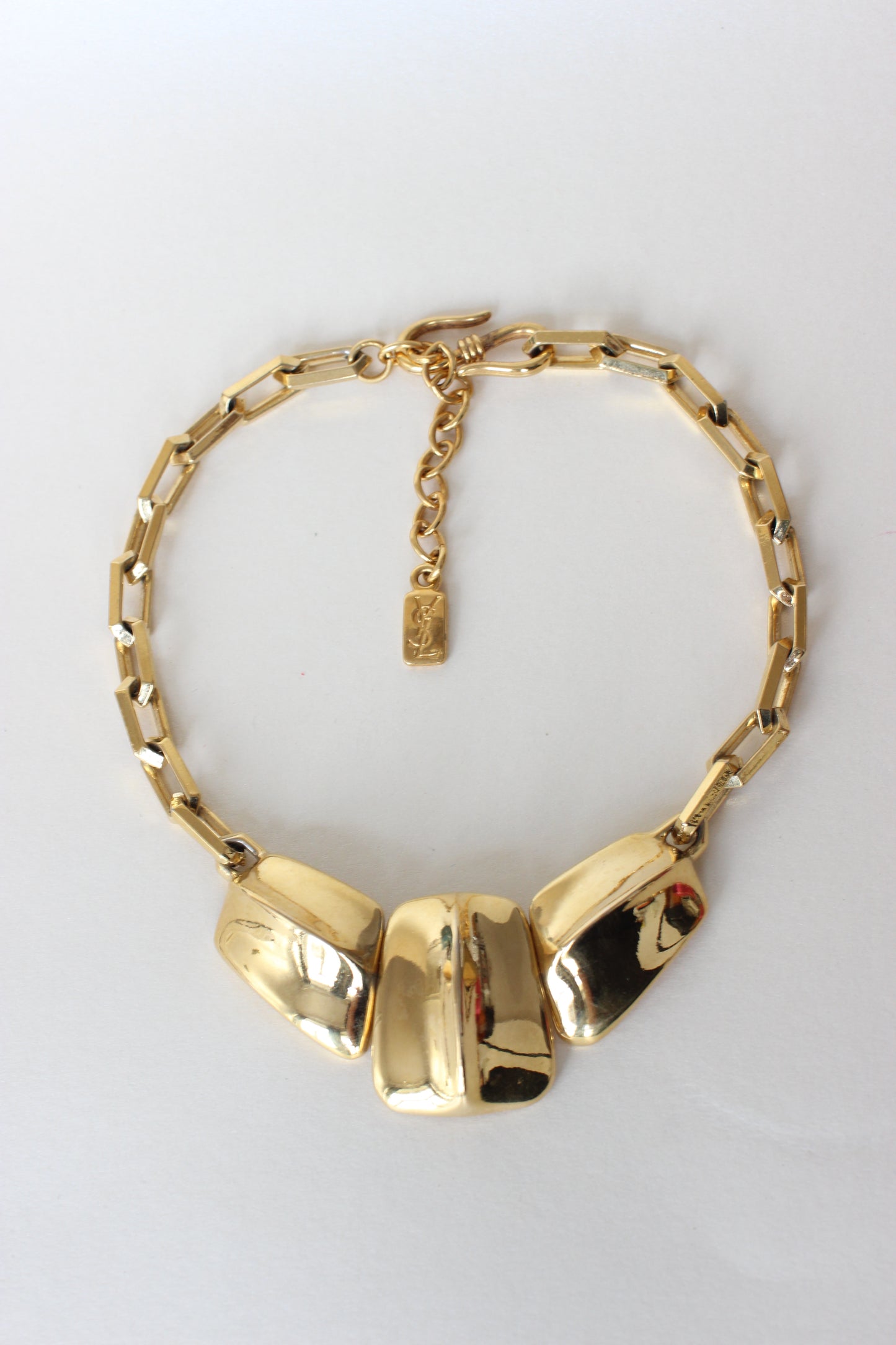 Extremely Rare Yves Saint Laurent Gold-Plated Necklace – Crocodile Scale Motif, 1980s–90s, Signed