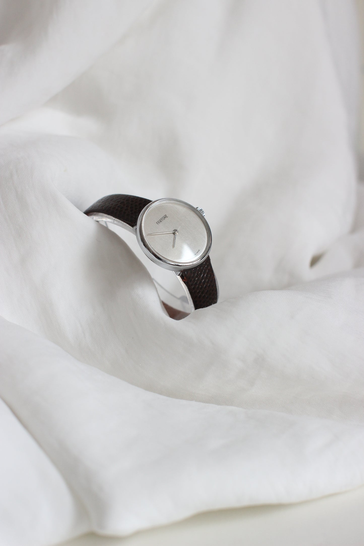 1970's Fantôme Swiss Made Mechanical Watch – Minimalist Silver