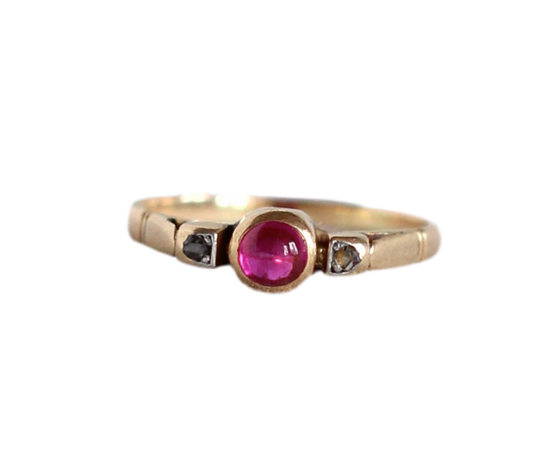 Vintage 1959 Engraved Cabochon Ruby and Rose-Cut Diamond Ring in 18k Gold