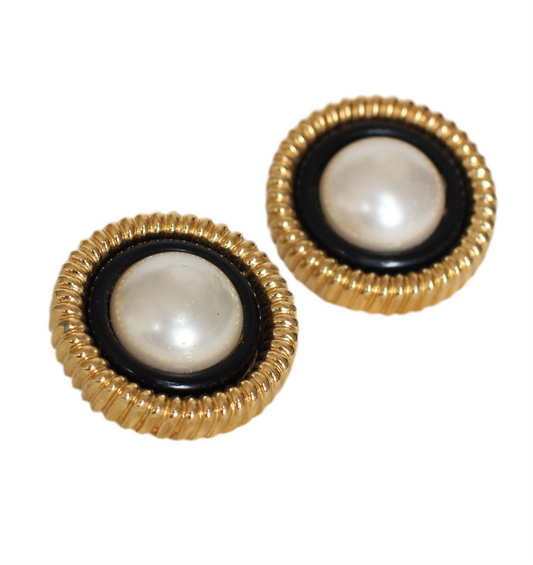 Vintage 1960s CHANEL Clip-On Earrings – Gold, Black & Faux Pearl