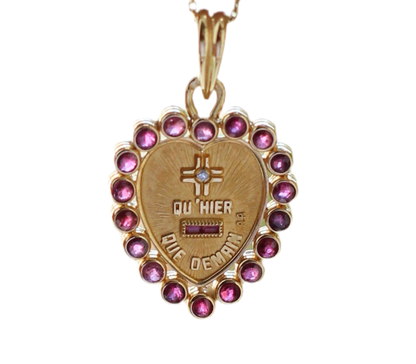 Pendentif Augis "Plus qu'hier, moins que demain" en Or Massif 18 Carats avec Rubis et Diamant