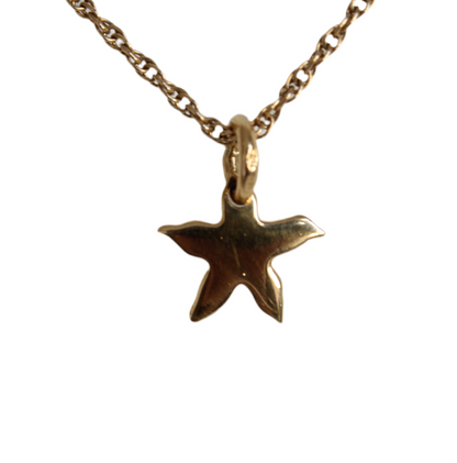 18k Gold Starfish Pendant with Exquisite 90s Detailing