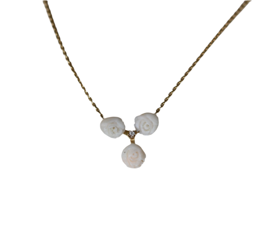 18K Yellow Gold Necklace with Natural Coral Roses and Central Diamond
