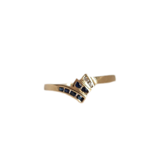 18K Gold Vintage Wave Ring with Sapphires and Diamonds