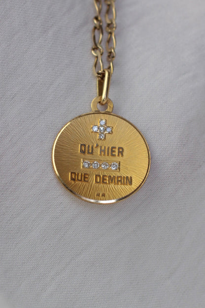 Rare Augis 18K Gold & Diamonds Pendant - "Plus Qu'Hier Moins Que Demain"