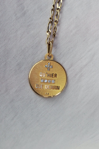 Rare Augis 18K Gold & Diamonds Pendant - "Plus Qu'Hier Moins Que Demain"