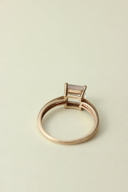 Vendôme Paris – 9K Rose Gold Cocktail Ring with Pink-Lilac Quartz & Diamonds