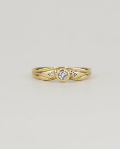 18k Gold & Diamonds Ring