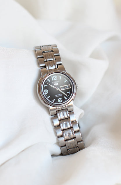 Seiko 5 Classic Ladies Watch – SYMK43K1