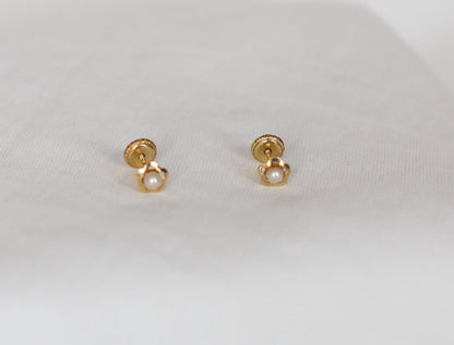 Boucles d'oreilles "Studs" en or 18 carats et perles des années 1980