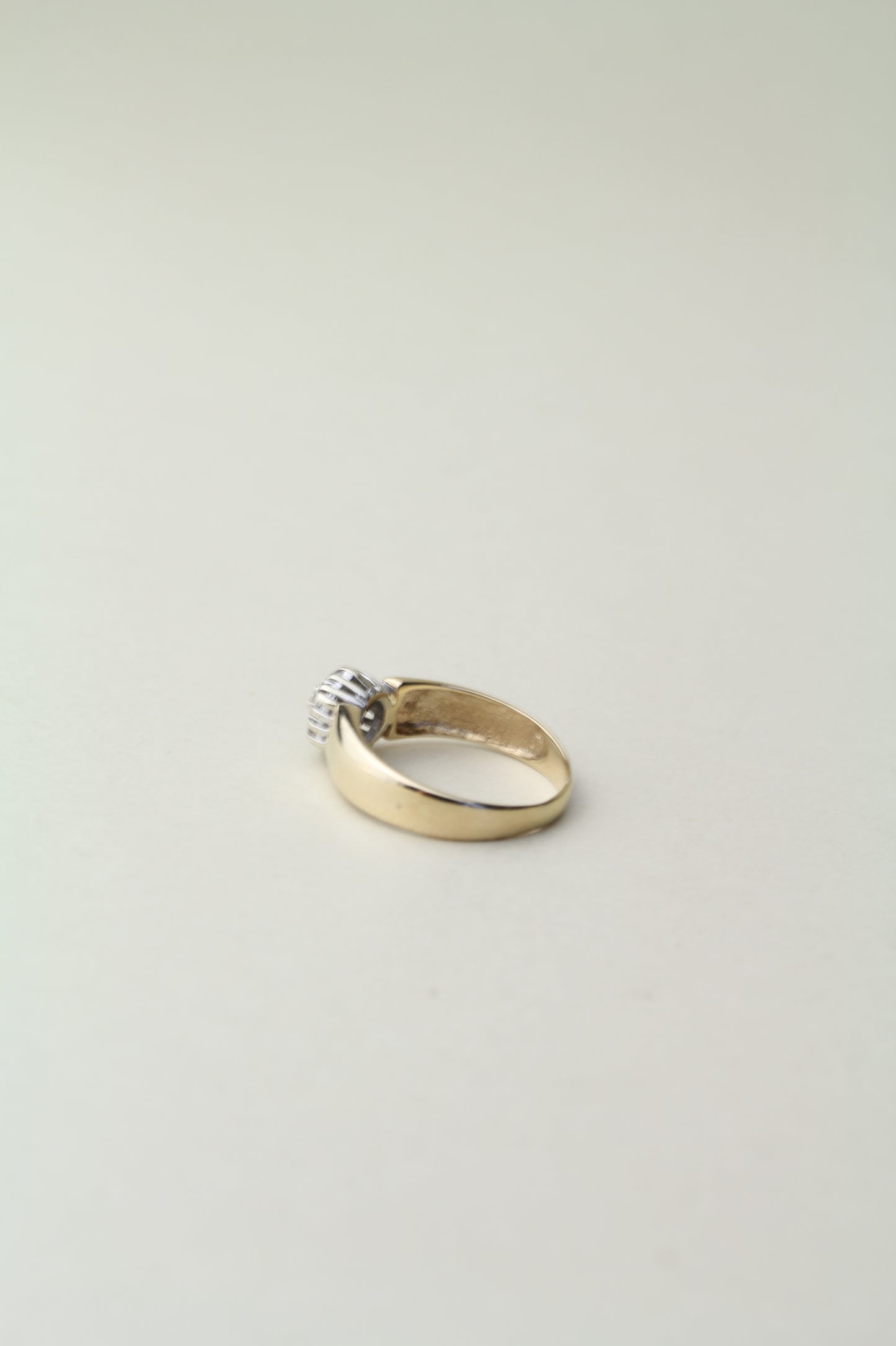 Diamond Flower Ring – Two-Tone Gold (White & Yellow)