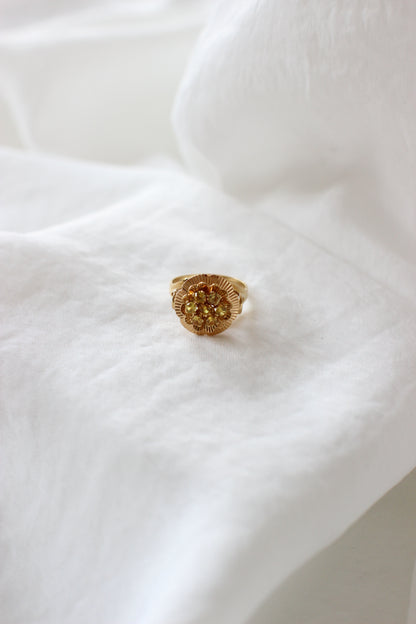 Vintage 1960s 18k Gold Citrines Flower Ring