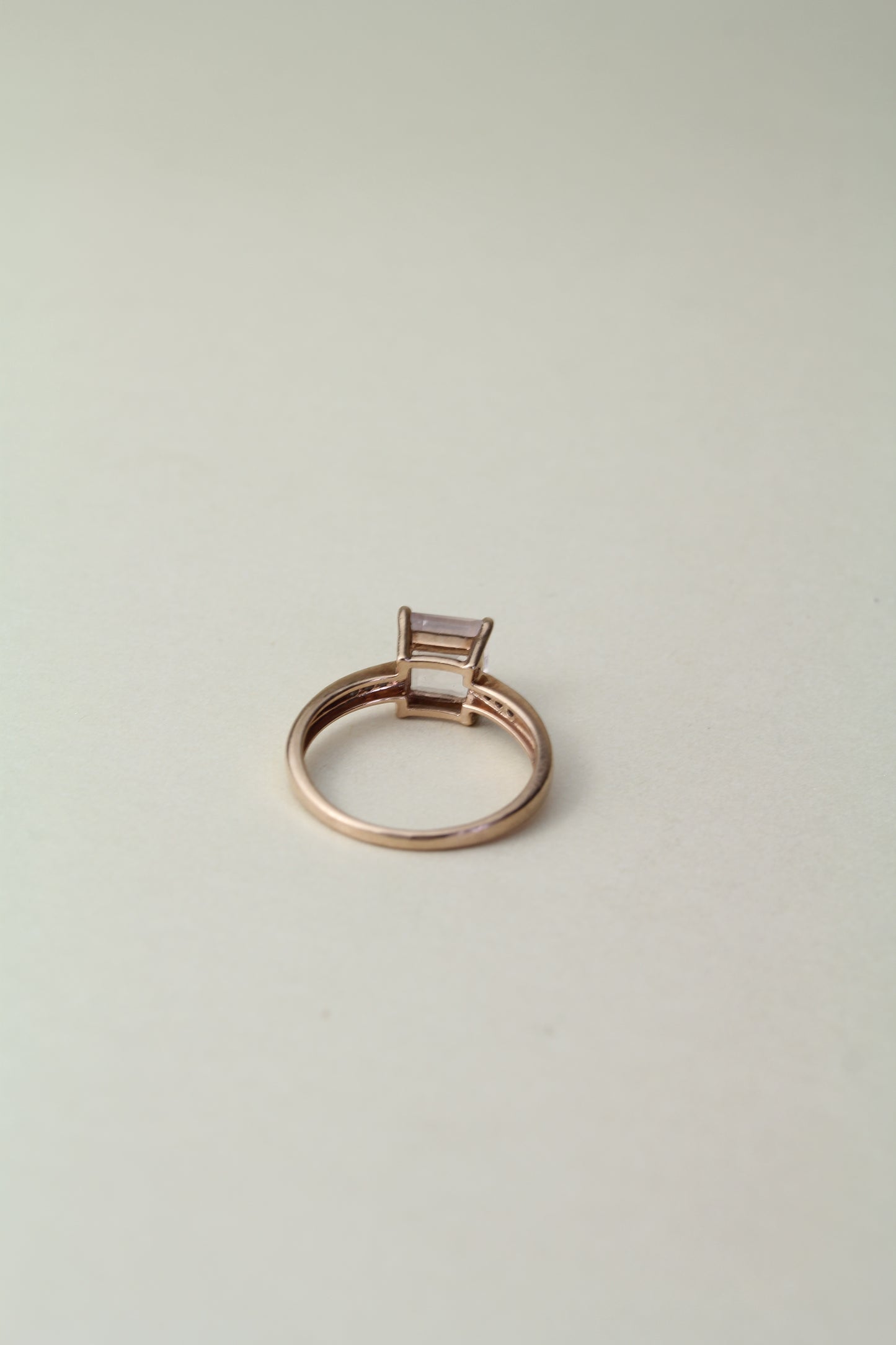 Vendôme Paris – 9K Rose Gold Cocktail Ring with Pink-Lilac Quartz & Diamonds