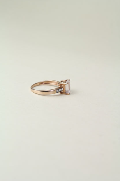 Vendôme Paris – 9K Rose Gold Cocktail Ring with Pink-Lilac Quartz & Diamonds