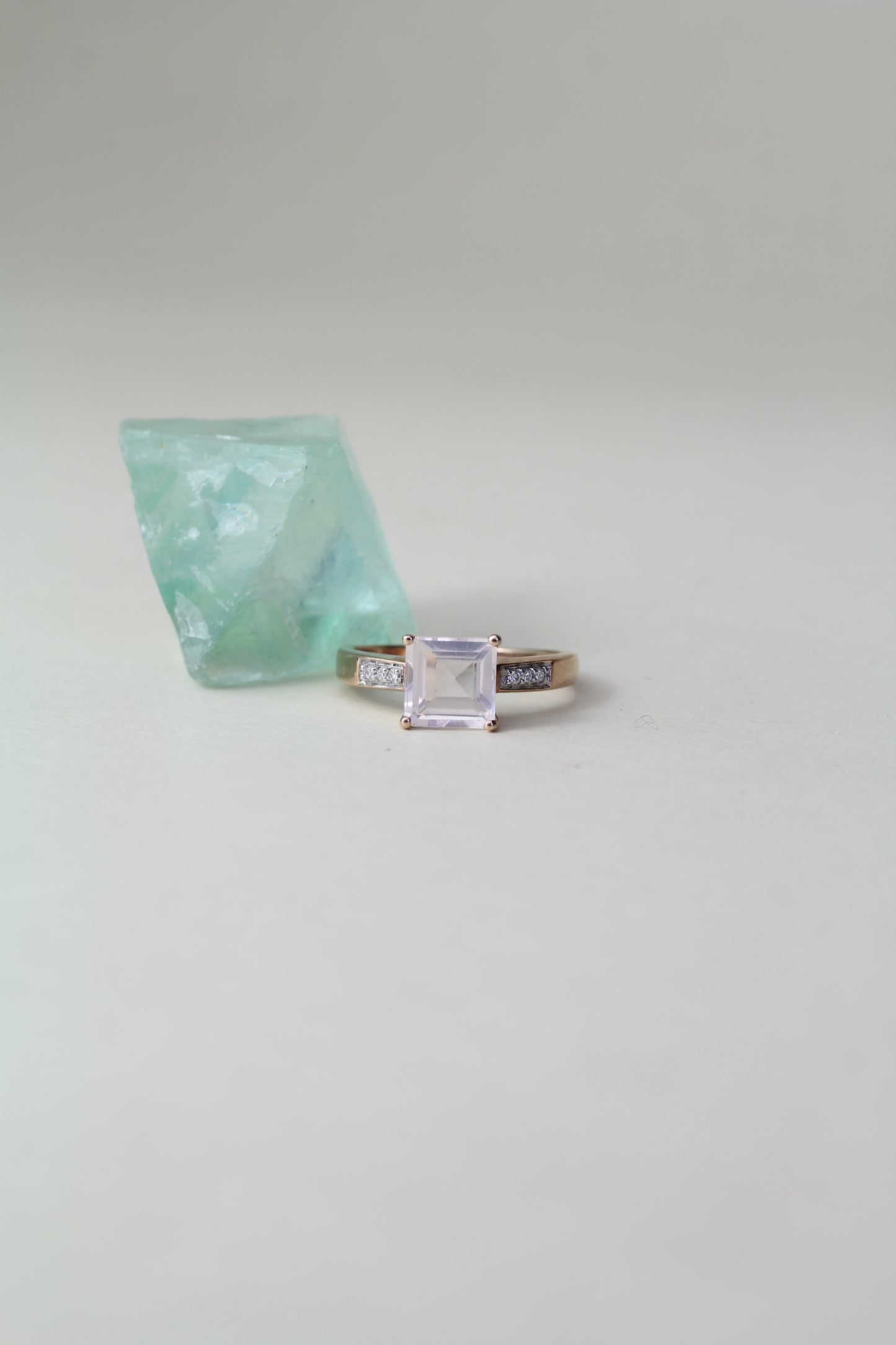 Vendôme Paris – 9K Rose Gold Cocktail Ring with Pink-Lilac Quartz & Diamonds