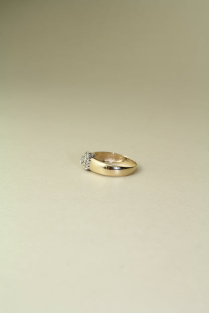 Diamond Flower Ring – Two-Tone Gold (White & Yellow)