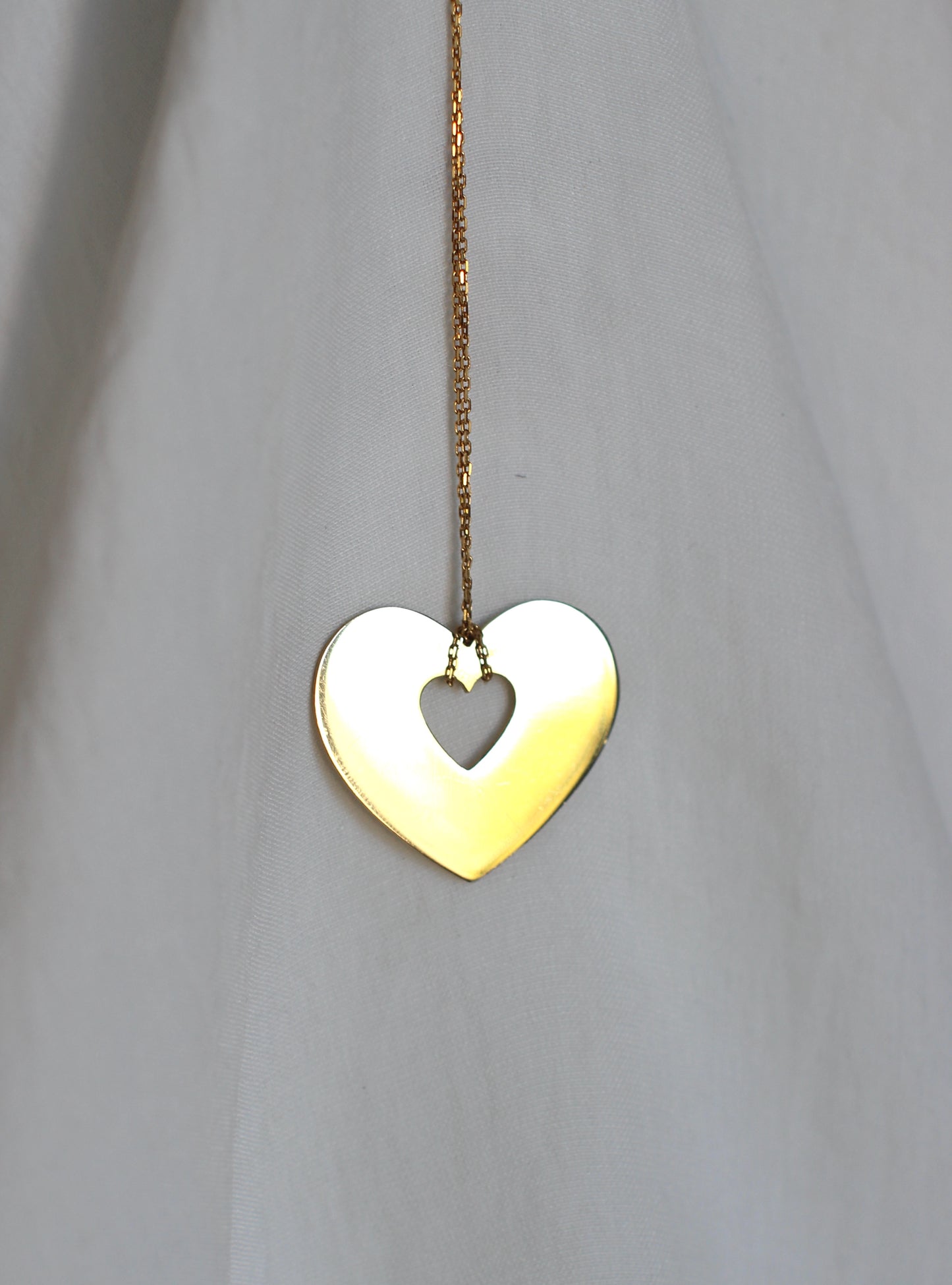 Fabulous 18k Massive Gold Puffy Heart Pendant Necklace