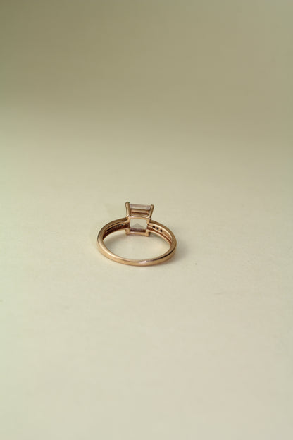 Vendôme Paris – 9K Rose Gold Cocktail Ring with Pink-Lilac Quartz & Diamonds
