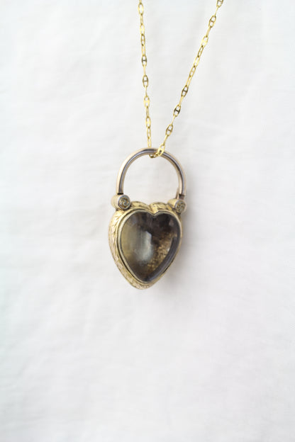 Large Victorian Heart-Shaped Garnet Padlock – Circa 1860 – Romantic 8ct Gold Antique