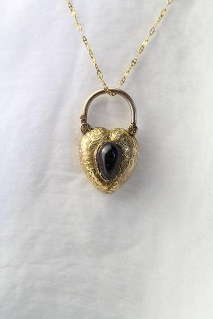 Large Victorian Heart-Shaped Garnet Padlock – Circa 1860 – Romantic 8ct Gold Antique