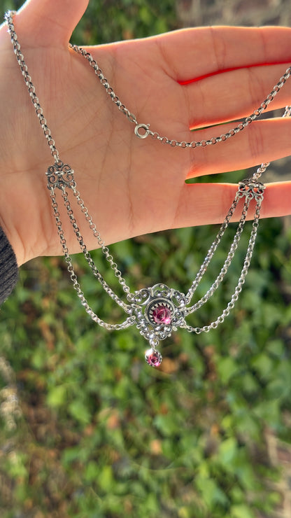 Collier médiéval en argent 925 avec pierres en verre cerise