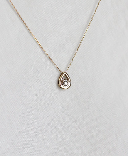 9k Yellow Gold & Diamond Teardrop Necklace